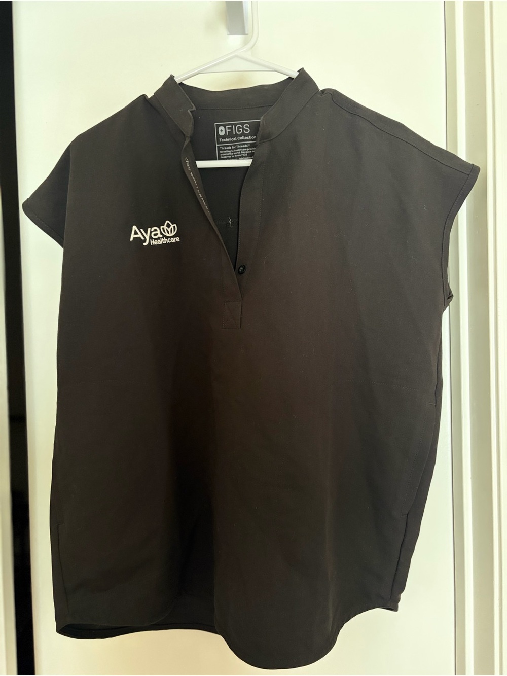 FIGS Rafaela Oversized Scrub Top Women Small S Black Sleeveless Mandarin Collar